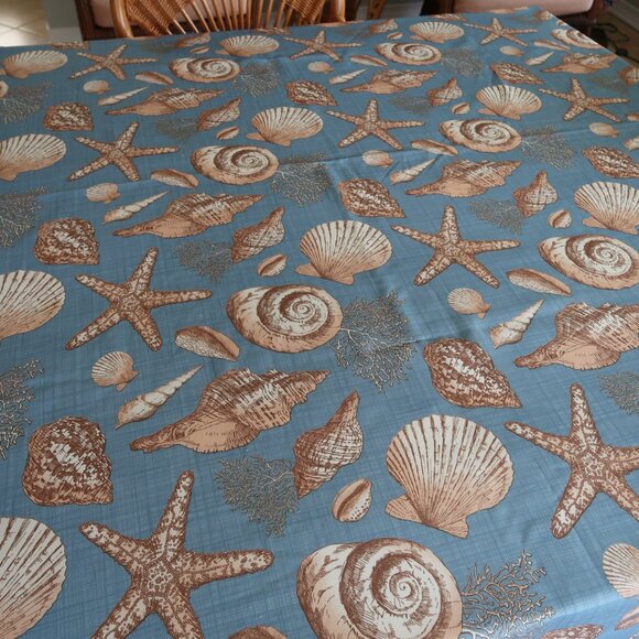 Tropical Beach Sea Shell & Starfish Print Tablecloth 58" x 84" - Picture 1 of 6